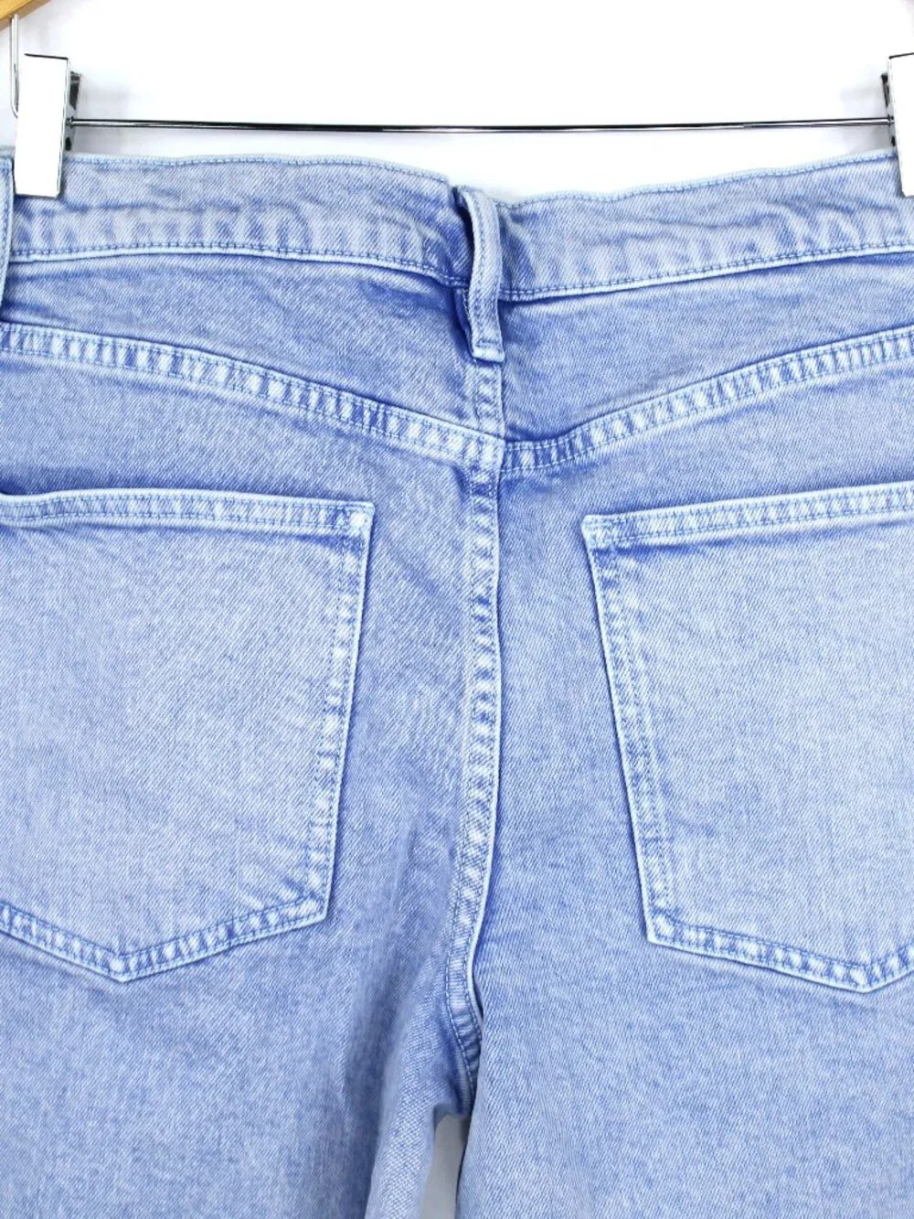 Tory Burch Women's Straight Leg Lice Ice Blue Wash Denim Jeans Size 32
